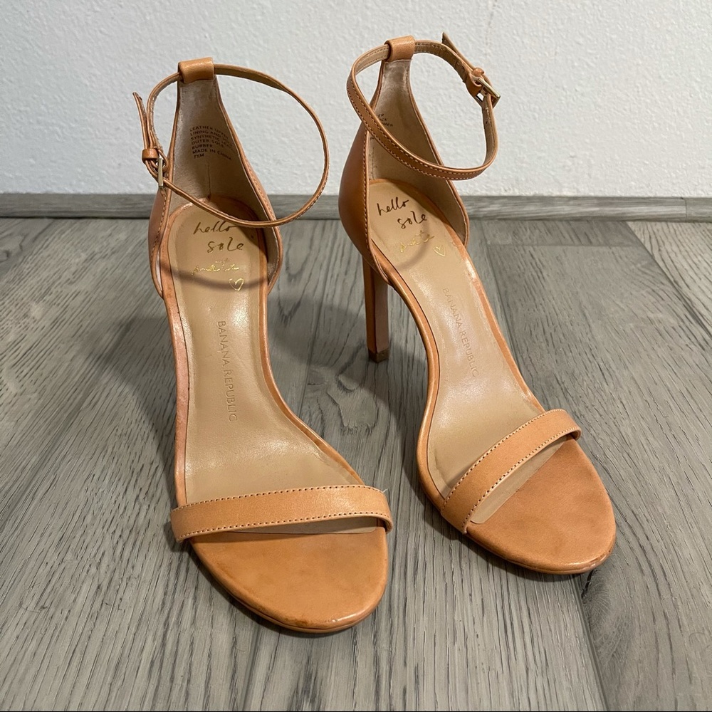 Banana Republic Heels